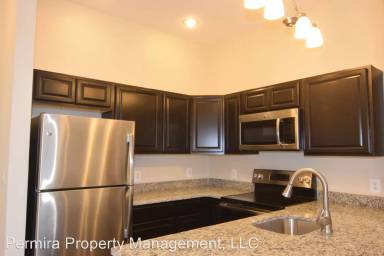 Main picture of 115 N Charles St