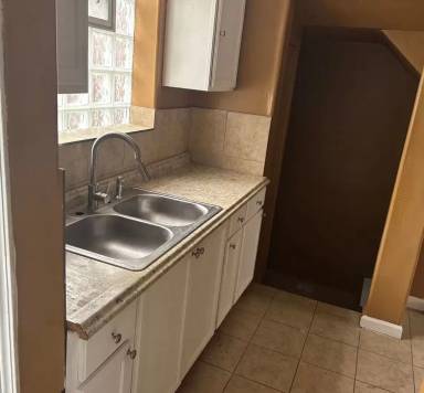 Main picture of 11824 Corbett St