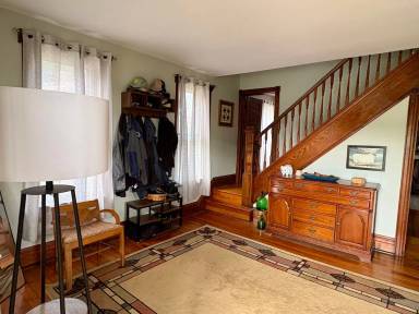 Main picture of 109 Sunnyside Ave