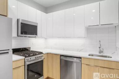 Main picture of 1237 W Morse Ave