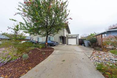 Main picture of 4284 Wessex Dr