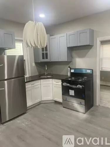 Main picture of 132 W 22nd St