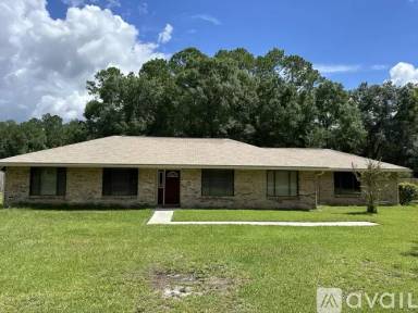 Main picture of 44210 Woodland Cir