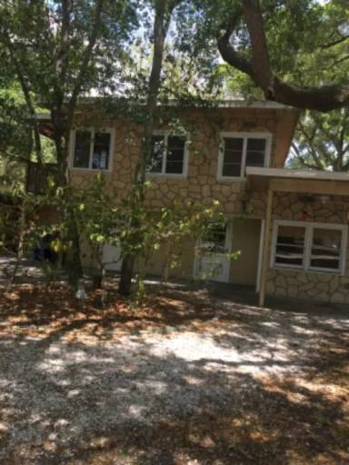 Main picture of 1035 Michigan Dr E