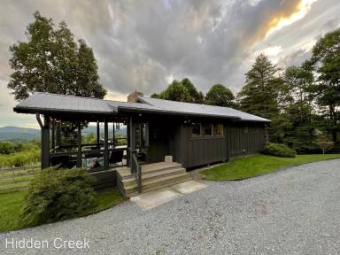 Main picture of 794 Green Knob Mountain Rd