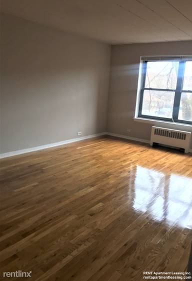 Main picture of 1360 W Touhy Ave