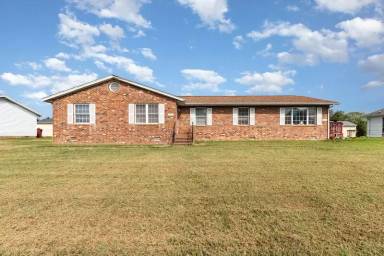 Main picture of 1929 Sierra Dr