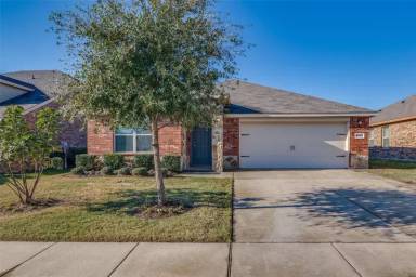 Main picture of 1309 Basswood Ln