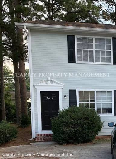 Main picture of 625 41st St NE