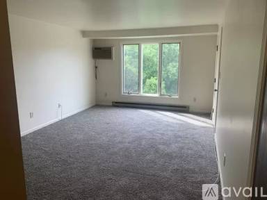 Main picture of 421 Davison Rd