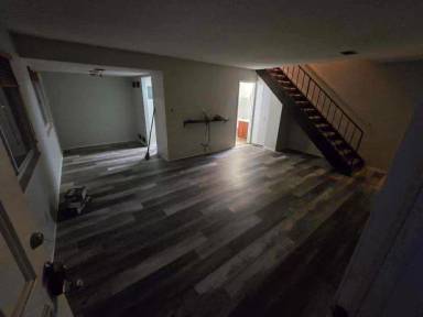 Main picture of 1225 S Oneida St