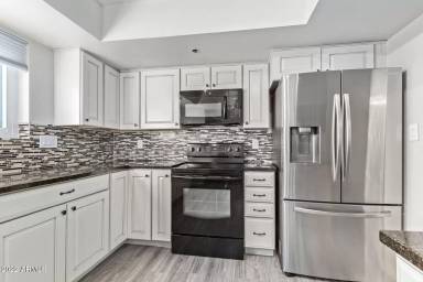 Main picture of 2615 N Hayden Rd