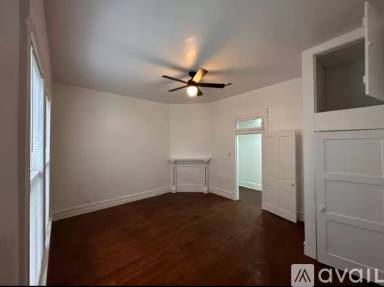 Main picture of 1609 S Pulaski St