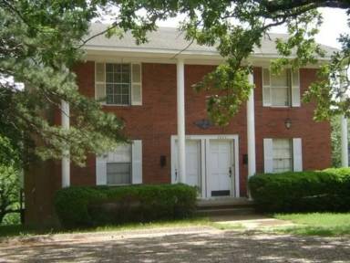 Main picture of 602 W Scenic Dr