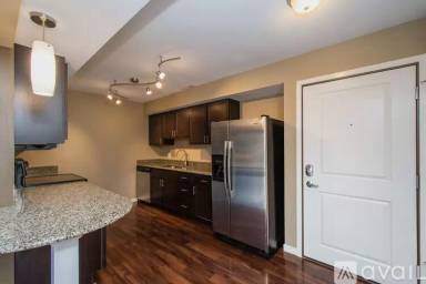 Main picture of 1000 Oakcrest St
