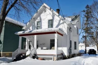 Main picture of 1224 Drake St