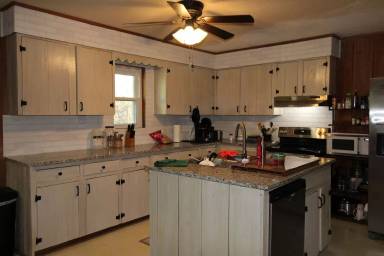 Main picture of 277 J K Moore Rd