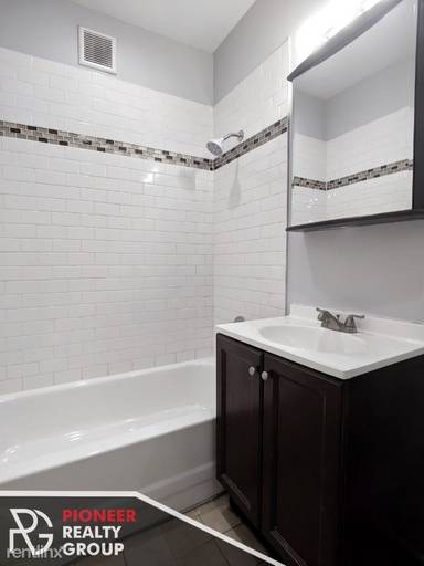 Main picture of 3631 W Dickens Ave