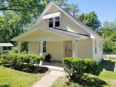 Main picture of 8200 Wayne Ave