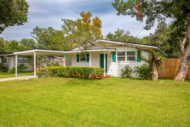 Main picture of 3805 Anvers Blvd