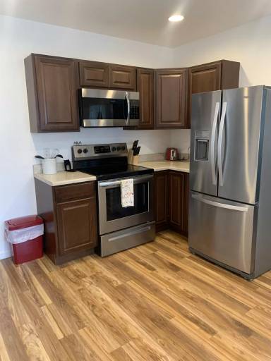 Main picture of 502 E Grand Ave