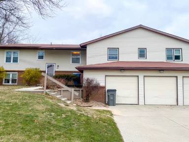 Main picture of 4860 Stauffer Ave SE