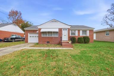 Main picture of 207 Roberta Dr
