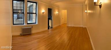 Main picture of 115 E 92nd St