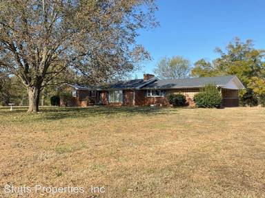 Main picture of 2435 River Rd
