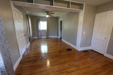 Main picture of 1013 Doemland St