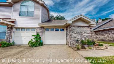 Main picture of 2 Falcon Ridge Ln