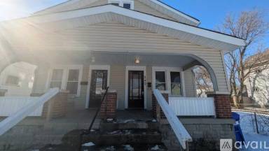 Main picture of 147 N Powell Ave