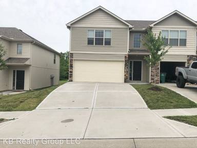 Main picture of 1404-32 NE Mary Ct