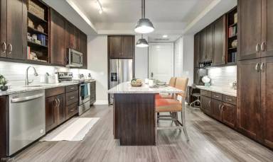 Main picture of 7125 Legacy Dr