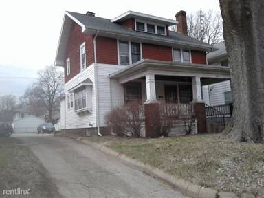 Main picture of 2053 S 5th St