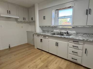 Main picture of 1708 NW Euclid Ave