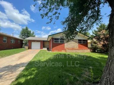 Main picture of 2505 SW 60th St