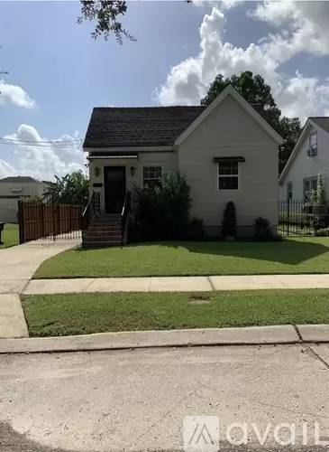 Main picture of 2227 Pauline St