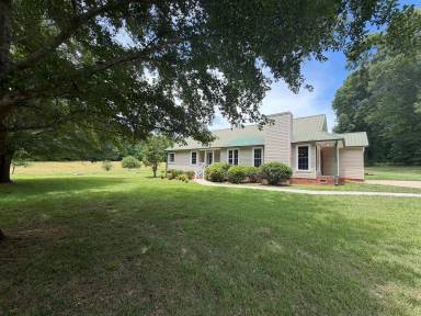 Main picture of 5126 Hickory Grove Rd