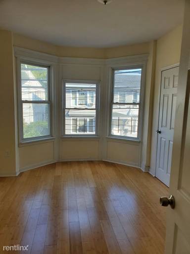 Main picture of 534 Grove St