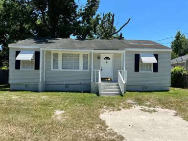 Main picture of 2472 Reese Ave