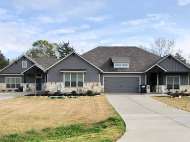 Main picture of 17320 Cedar Rock Ct