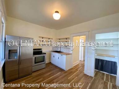 Main picture of 956 W Broadway St