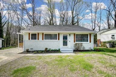 Main picture of 717 Forest Dr