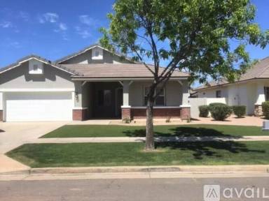 Main picture of 3462 E Cotton Ln