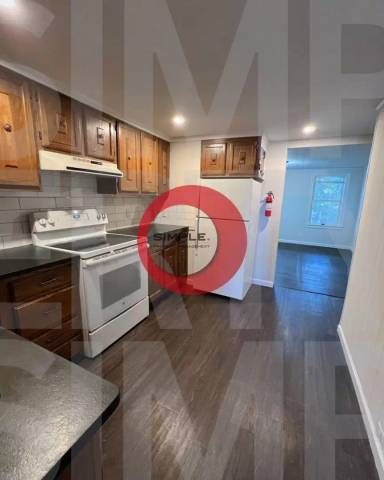 Main picture of 243 Beech St