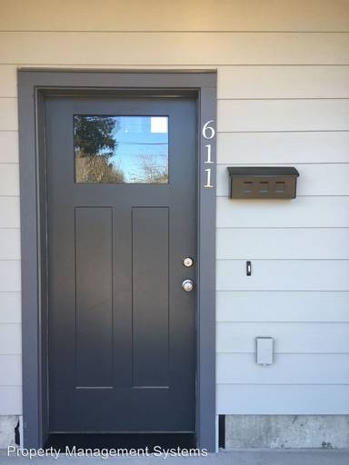 Main picture of 607 NE 92nd Ave