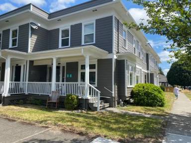 Main picture of 1315 S 9th St