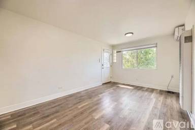 Main picture of 3221 E 33rd Ave