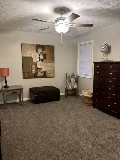 Main picture of 4921 Ivey Ln